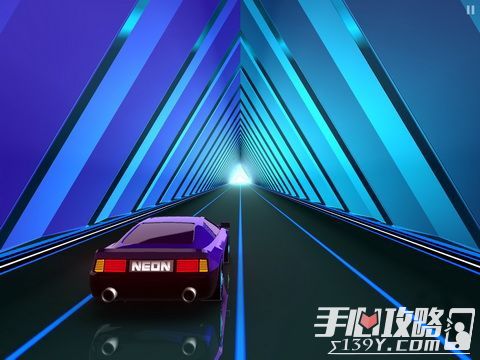 《霓虹飙车Neon Drive》评测：经典赛车FC创新重现7