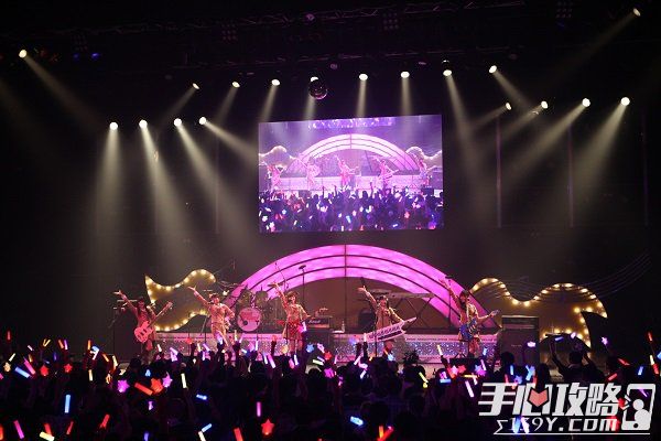 《BanG Dream!》日本畅销榜第8 强社交音游2