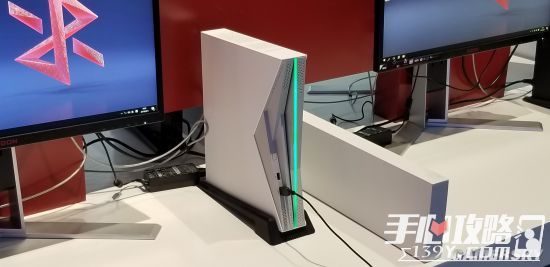 小霸王Z+新游戏电脑发布 搭载正版Win 10系统3