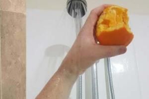 洗澡吃橘子意思介绍